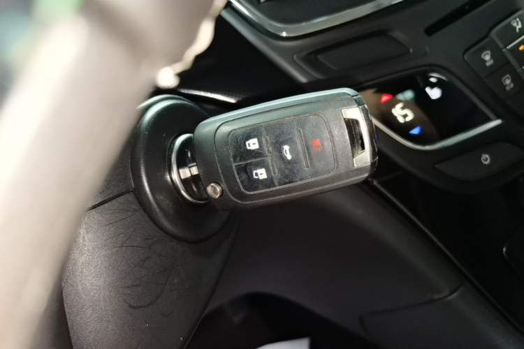 Used Buick Regal 2015 1.6T Fashion Tech Model Vehicle Key