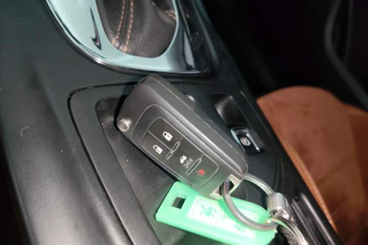 Used Buick Regal 2015 1.6T Elite Tech Model Vehicle Key