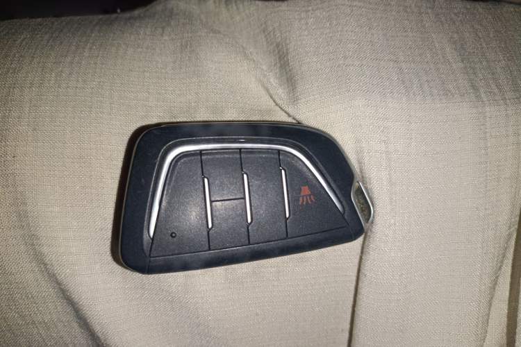 Used Buick Regal 2015 2.0L Leading Fashion Edition Vehicle Key