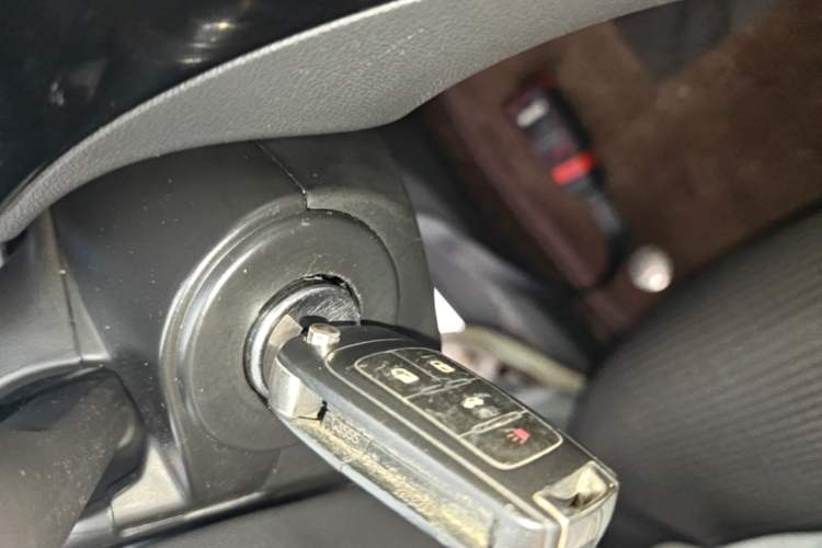 Used Buick Regal 2015 1.6T Leading Technology Model Vehicle Key