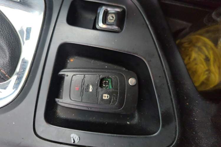 Used Buick Regal 2015 1.6T Elite Tech Model Vehicle Key