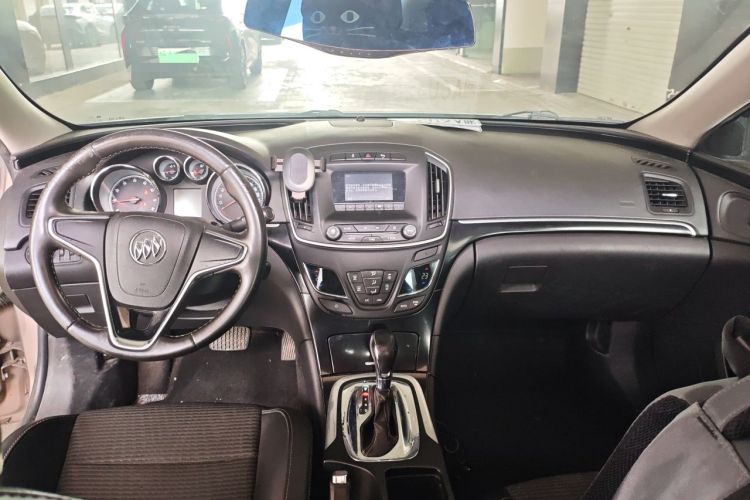 Used Buick Regal 2015 1.6T Leading Technology Model Center Console