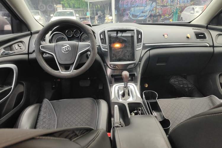 Used Buick Regal 2015 1.6T Leading Technology Model Center Console