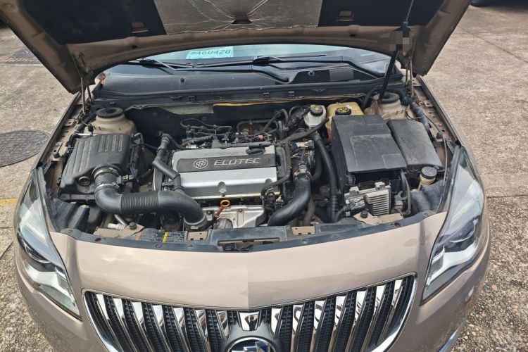 Used Buick Regal 2015 1.6T Leading Technology Model Engine Bay
