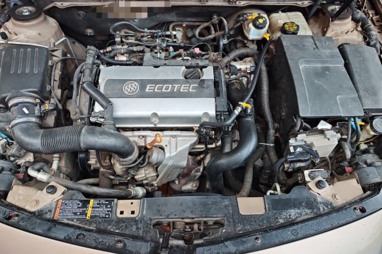 Used Buick Regal 2015 1.6T Elite Tech Model Engine Bay