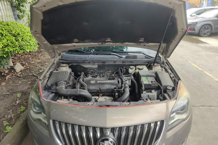 Used Buick Regal 2015 1.6T Leading Technology Model Engine Bay