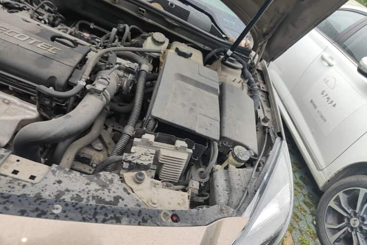 Used Buick Regal 2015 1.6T Leading Technology Model Engine Bay Left