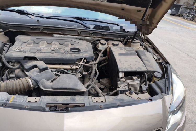 Used Buick Regal 2015 2.0L Leading Fashion Edition Engine Bay Left