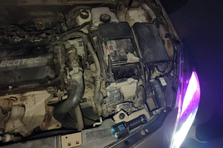 Used Buick Regal 2015 1.6T Elite Tech Model Engine Bay Left