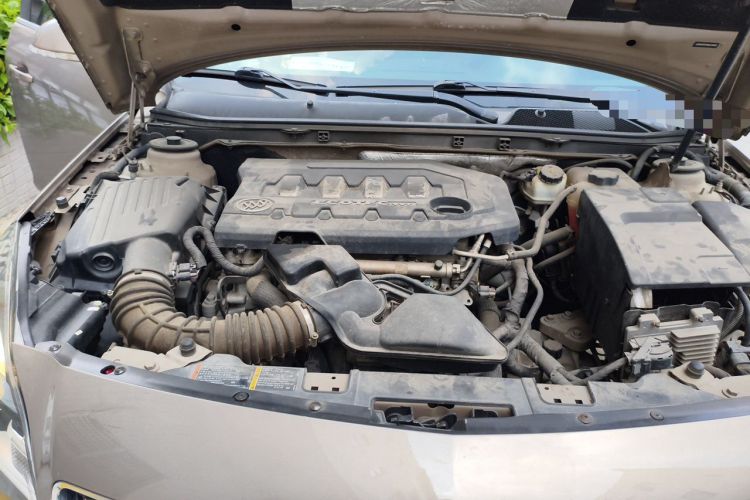 Used Buick Regal 2015 2.0L Leading Fashion Edition Engine Bay Right