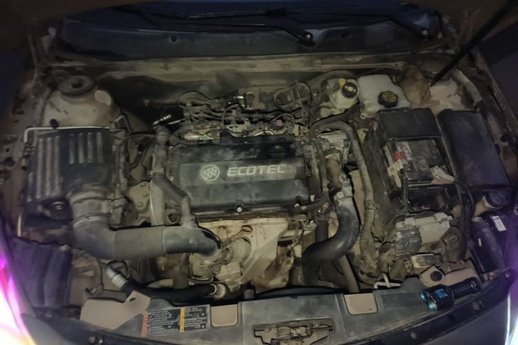 Used Buick Regal 2015 1.6T Elite Tech Model Engine Bay