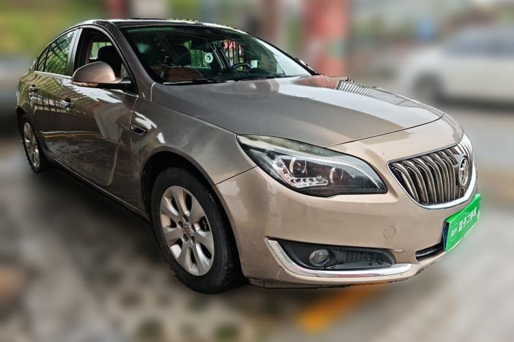 Used Buick Regal 2015 1.6T Elite Tech Model Front Right 45 Deg