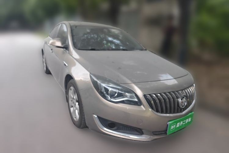 Used Buick Regal 2015 1.6T Elite Tech Model Front Right 45 Deg