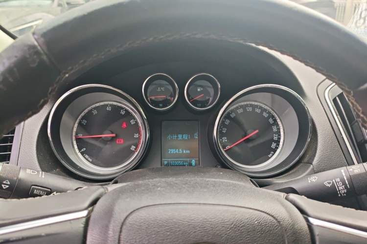 Used Buick Regal 2015 1.6T Leading Technology Model Instrument Cluster