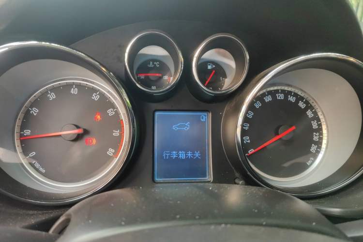 Used Buick Regal 2015 1.6T Leading Technology Model Instrument Cluster