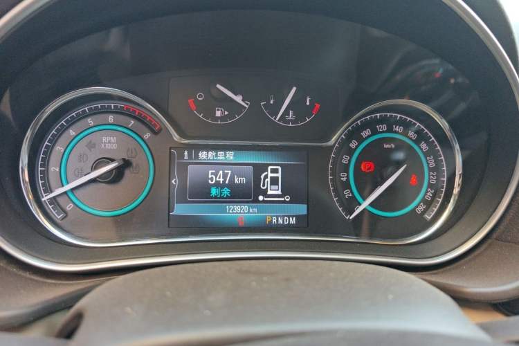 Used Buick Regal 2015 2.0L Elite Fashion Edition Instrument Cluster