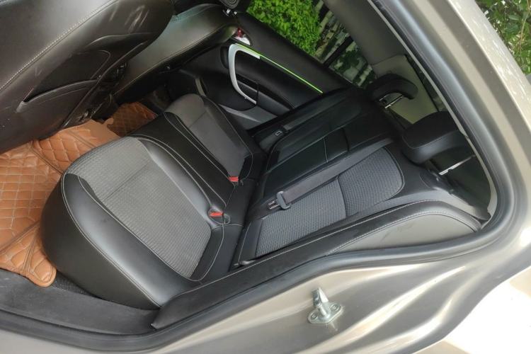 Used Buick Regal 2015 1.6T Leading Technology Model Left Rear Seat