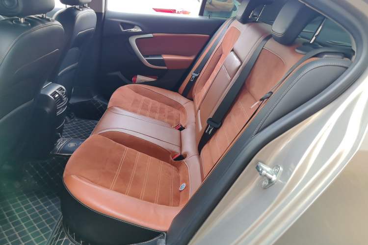 Used Buick Regal 2015 1.6T Elite Tech Model Left Rear Seat