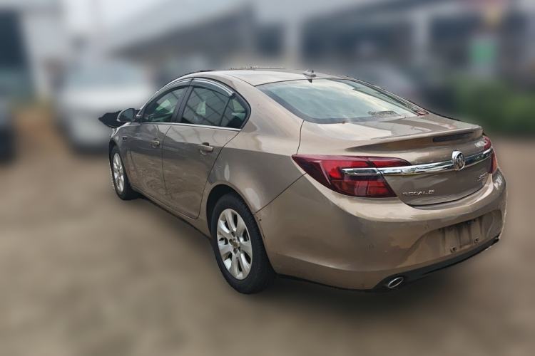 Used Buick Regal 2015 1.6T Leading Technology Model Rear Left 45 Deg