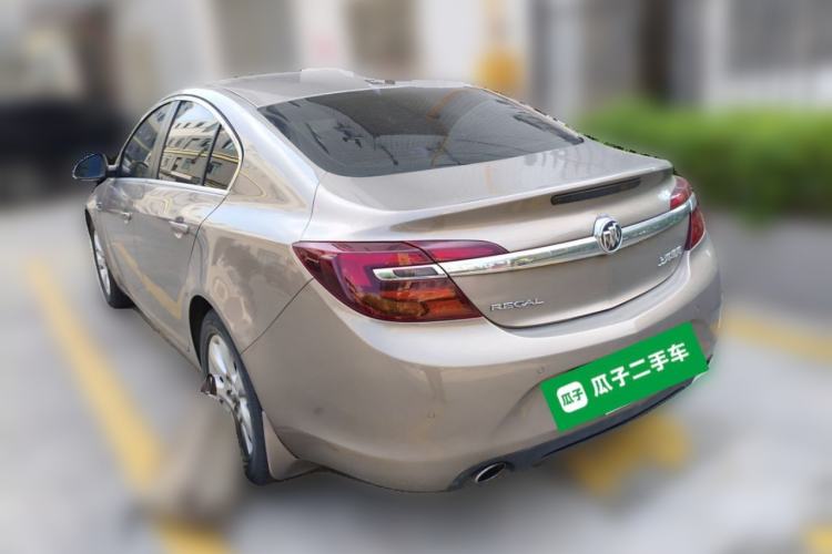 Used Buick Regal 2015 2.0L Leading Fashion Edition Rear Left 45 Deg