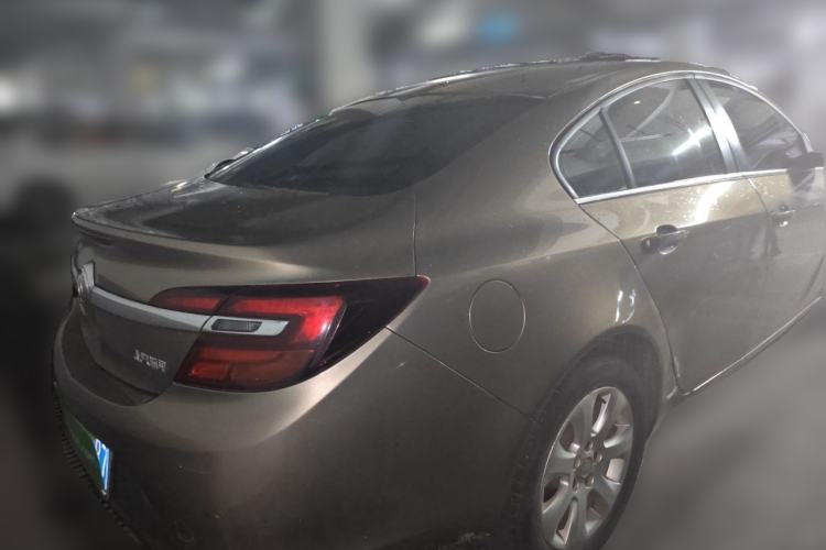 Used Buick Regal 2015 2.0L Leading Fashion Edition Rear Right 45 Deg