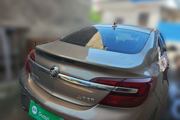 Used Buick Regal 2015 2.0L Elite Fashion Edition Rear Right 45 Deg