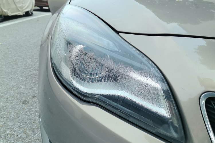 Used Buick Regal 2015 1.6T Elite Tech Model Right Front Headlight