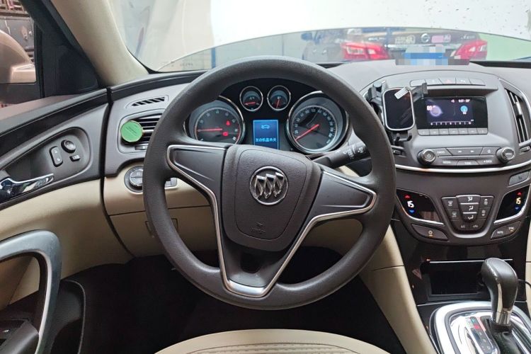 Used Buick Regal 2015 2.0L Leading Fashion Edition Steering Wheel