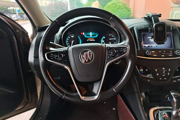 Used Buick Regal 2015 1.6T Elite Tech Model Steering Wheel