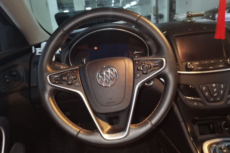 Used Buick Regal 2015 1.6T Elite Tech Model Steering Wheel