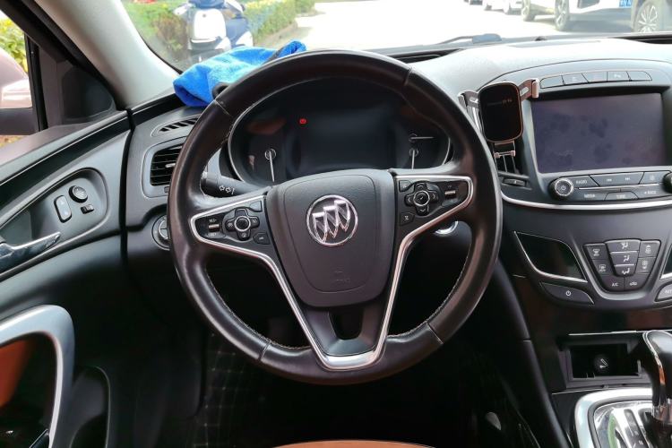 Used Buick Regal 2015 1.6T Elite Tech Model Steering Wheel