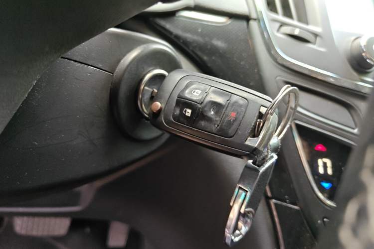 Used Buick Regal 2015 1.6T Leading Technology Model Vehicle Key