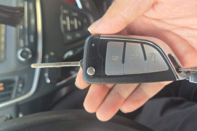 Used Buick Regal 2015 1.6T Leading Technology Model Vehicle Key