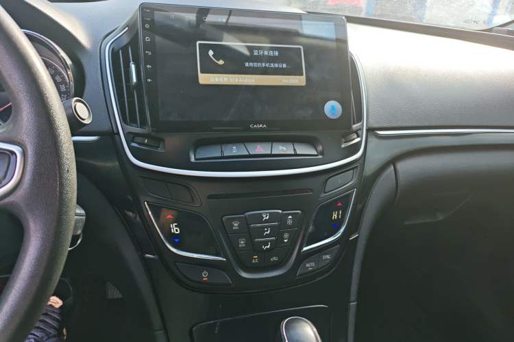 Used Buick Regal 2015 1.6T Leading Technology Model Audio And AC Panel