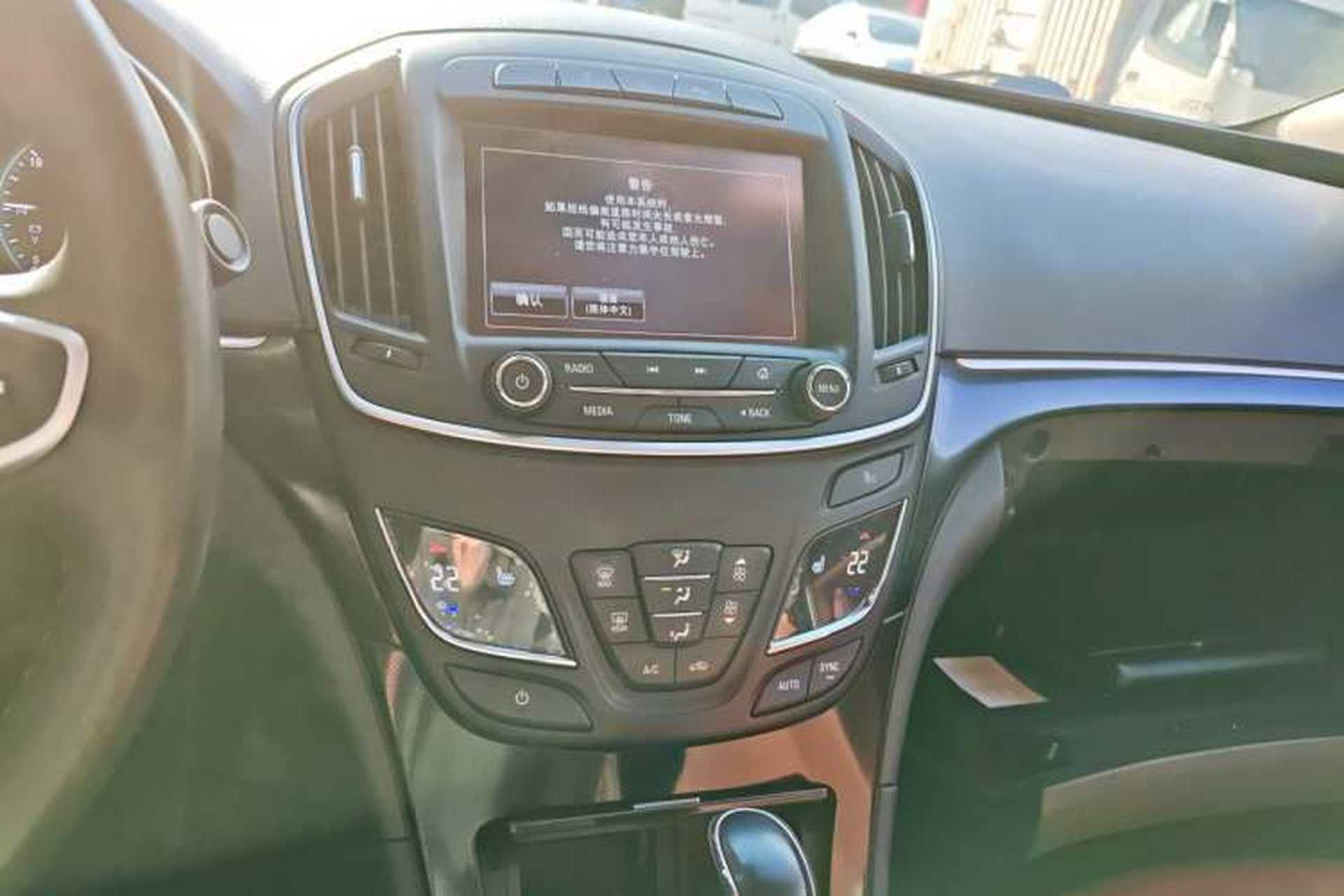 Used Buick Regal 2015 1.6T Elite Tech Model Audio And AC Panel
