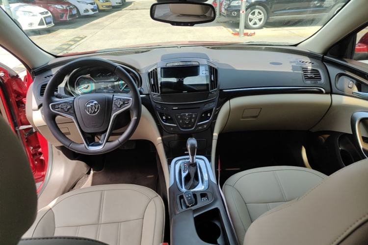 Used Buick Regal 2015 2.0L Elite Fashion Edition Center Console