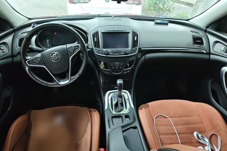 Used Buick Regal 2015 1.6T Elite Tech Model Center Console