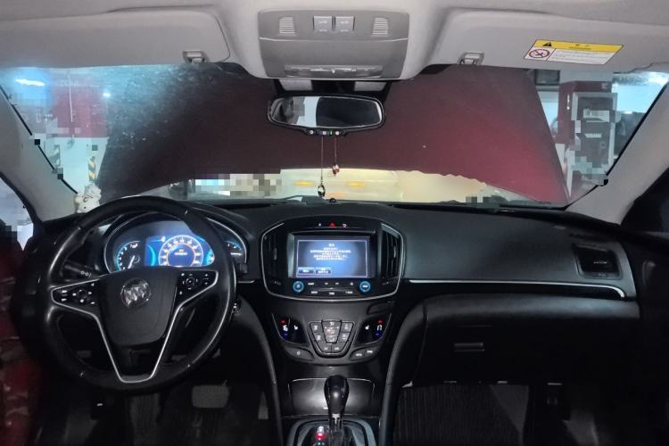 Used Buick Regal 2015 1.6T Elite Tech Model Center Console