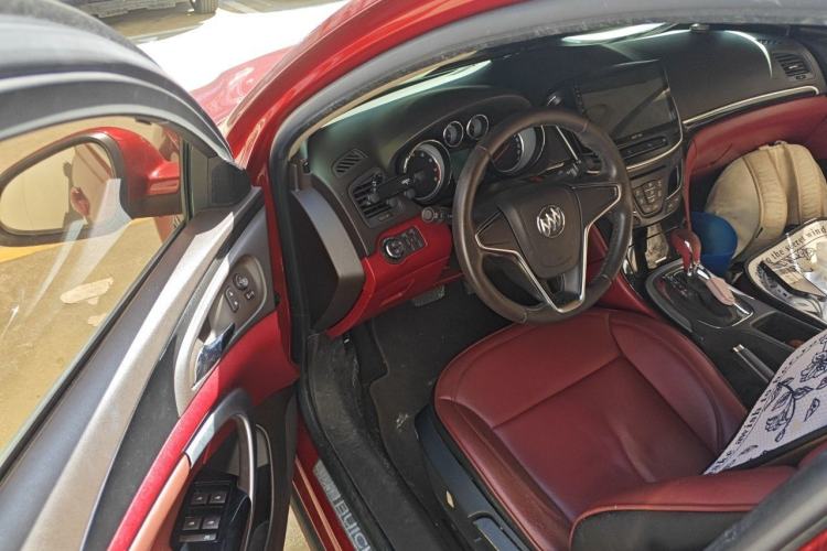 Used Buick Regal 2015 2.0L Leading Fashion Edition Driver Seat