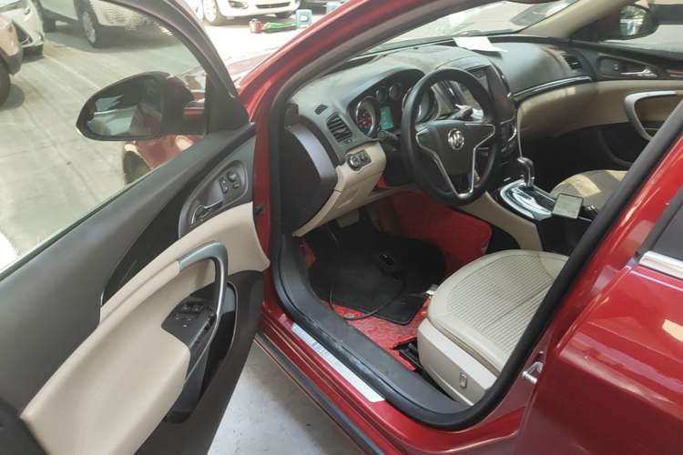 Used Buick Regal 2015 2.0L Leading Fashion Edition Driver Seat