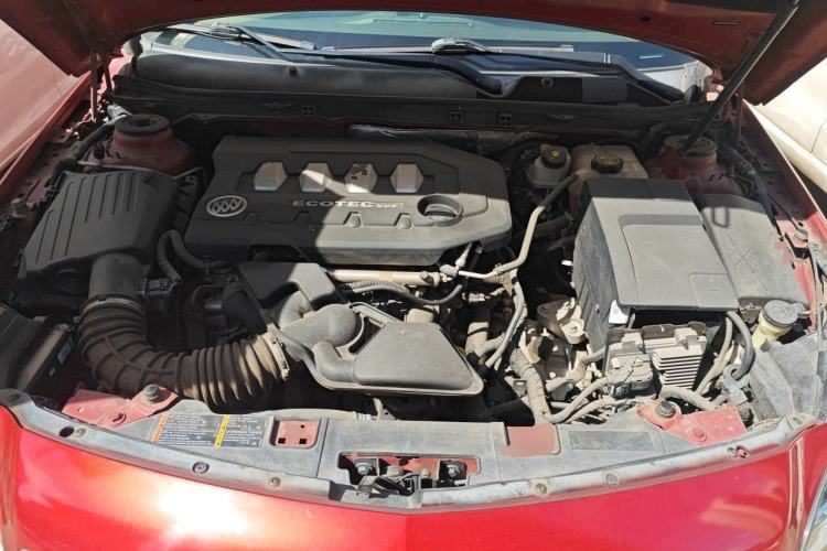 Used Buick Regal 2015 2.0L Leading Fashion Edition Engine Bay