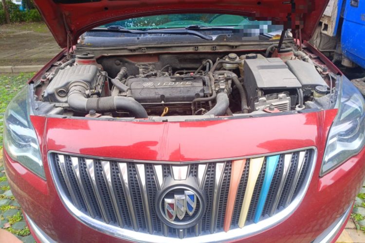 Used Buick Regal 2015 1.6T Elite Tech Model Engine Bay