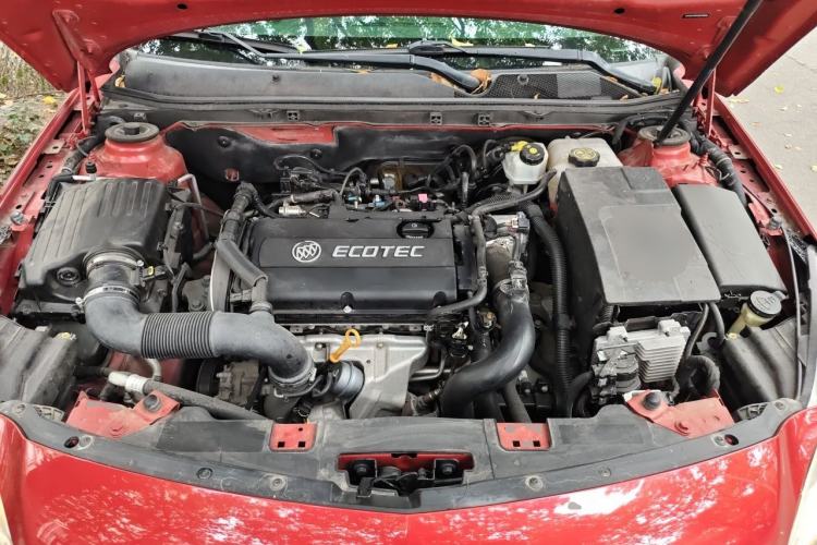 Used Buick Regal 2015 1.6T Elite Tech Model Engine Bay