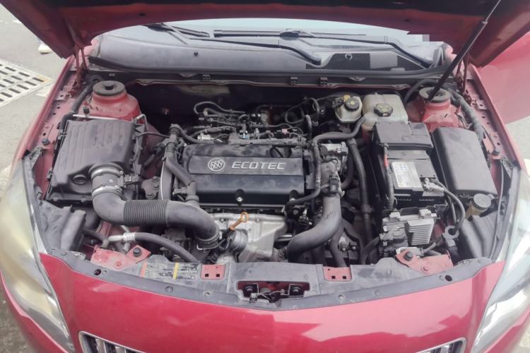 Used Buick Regal 2015 1.6T Leading Technology Model Engine Bay