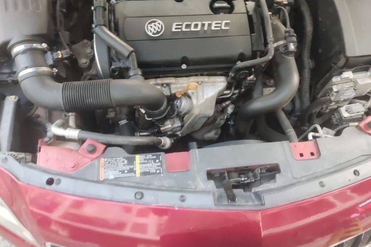 Used Buick Regal 2015 1.6T Elite Tech Model Engine Bay