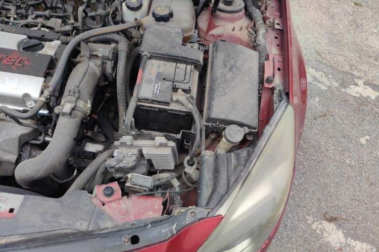 Used Buick Regal 2015 1.6T Elite Tech Model Engine Bay Left