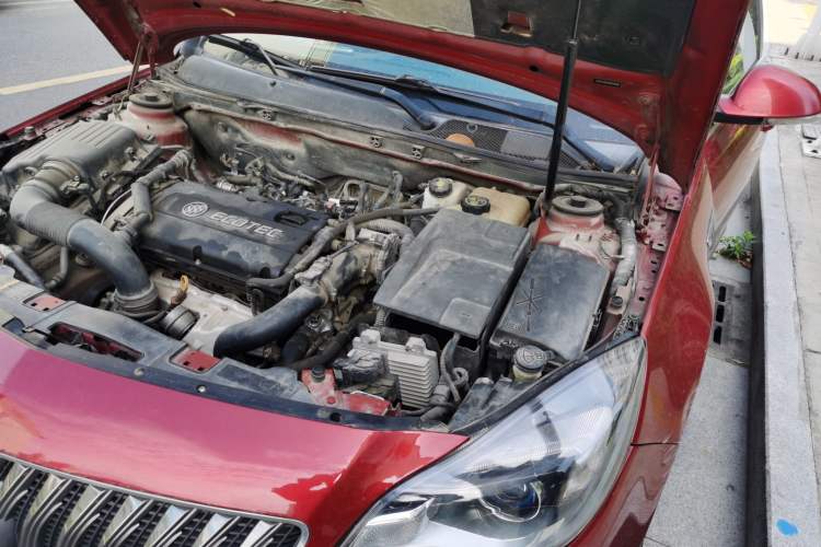 Used Buick Regal 2015 1.6T Fashion Tech Model Engine Bay Left