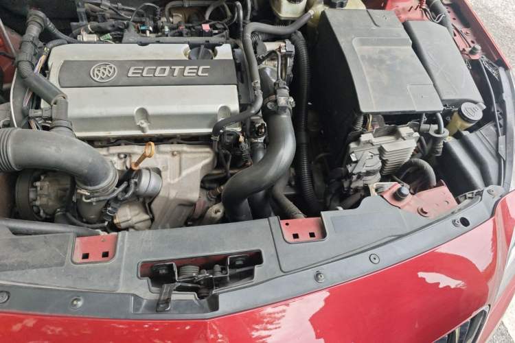 Used Buick Regal 2015 1.6T Fashion Tech Model Engine Bay Left