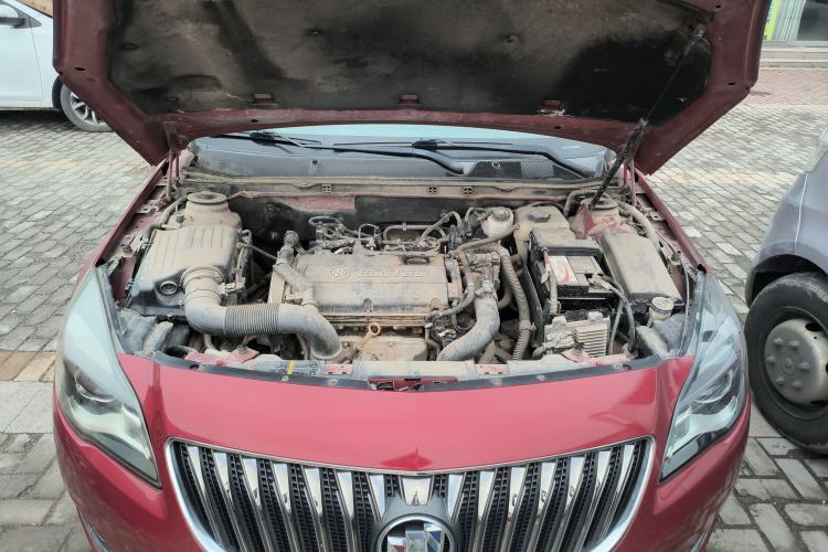 Used Buick Regal 2015 1.6T Elite Tech Model Engine Bay