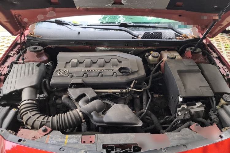 Used Buick Regal 2015 2.0L Elite Fashion Edition Engine Bay